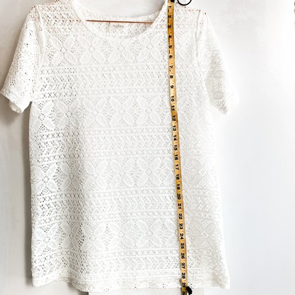 audrey white knit blouse floral pattern - Picture 3 of 4